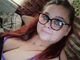 Alter:  /  - Größe:  /  - Geschlecht:  - Ausrichtung:  - Haare:  /  - Piercing:  - BH-Größe:  - Hautfarbe:  - Augen:  - Rasur:  