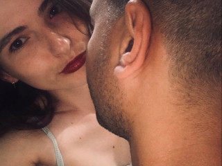 Alter: / - Größe: / - Geschlecht: - Ausrichtung: - Haare: / - Piercing: - BH-Größe: - Hautfarbe: - Augen: - Rasur: