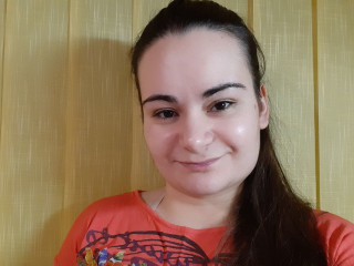 Alter:  /  - Größe:  /  - Geschlecht:  - Ausrichtung:  - Haare:  /  - Piercing:  - BH-Größe:  - Hautfarbe:  - Augen:  - Rasur:  