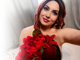 Alter:  /  - Größe:  /  - Geschlecht:  - Ausrichtung:  - Haare:  /  - Piercing:  - BH-Größe:  - Hautfarbe:  - Augen:  - Rasur:  