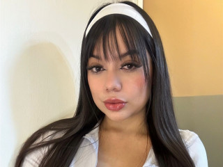 Alter:  /  - Größe:  /  - Geschlecht:  - Ausrichtung:  - Haare:  /  - Piercing:  - BH-Größe:  - Hautfarbe:  - Augen:  - Rasur:  