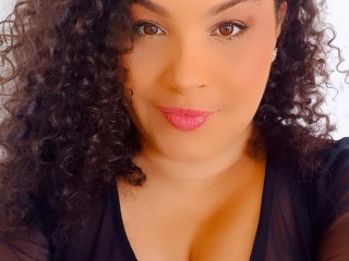 Susie - Hey Süßer! Komm in meinen Chat, ich will dich sehen!