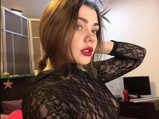 AndreaBartonXX, I am little pretty girl with a very nice appearance!!