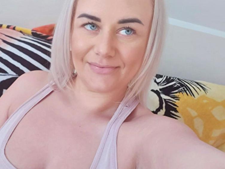 VickyAndNick2019