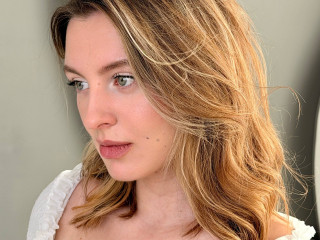 KimberlyCristal - Hallo Leute! Ich bin so froh, hier bei Ihnen zu sein! Ich halte mich für ein nettes Mädchen mit Sinn