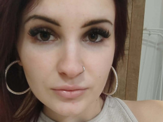 Alter:  /  - Größe:  /  - Geschlecht:  - Ausrichtung:  - Haare:  /  - Piercing:  - BH-Größe:  - Hautfarbe:  - Augen:  - Rasur: 